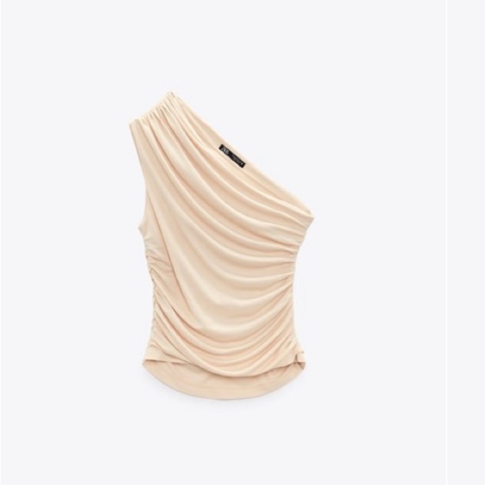 One shoulder top